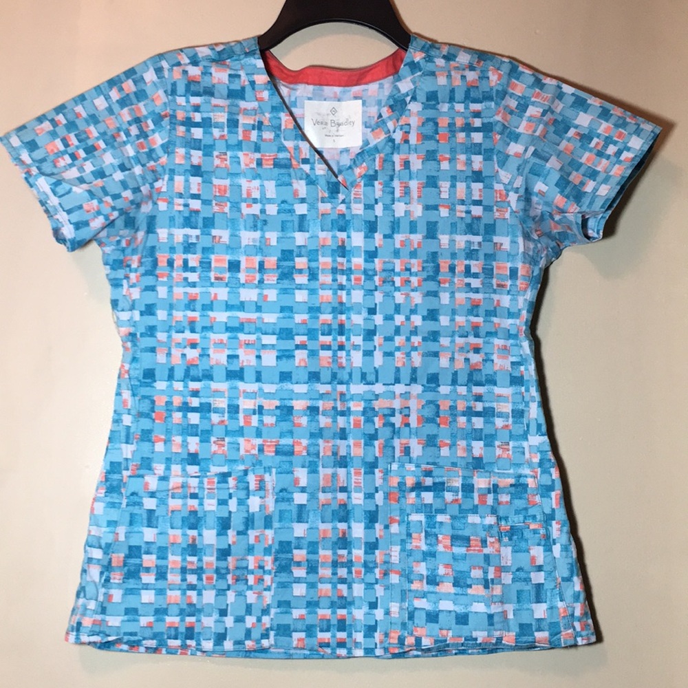 Vera Bradley scrub top